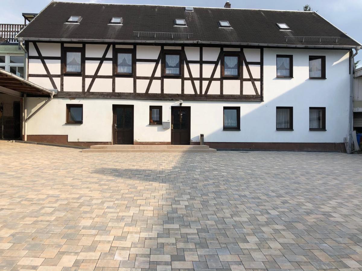 Pension & Gaststaette Bauernstube Heinsdorfergrund Extérieur photo